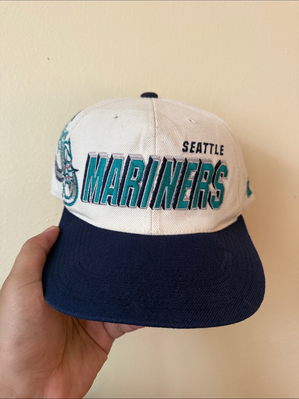 Seattle Mariners White and Navy Baseball Cap
